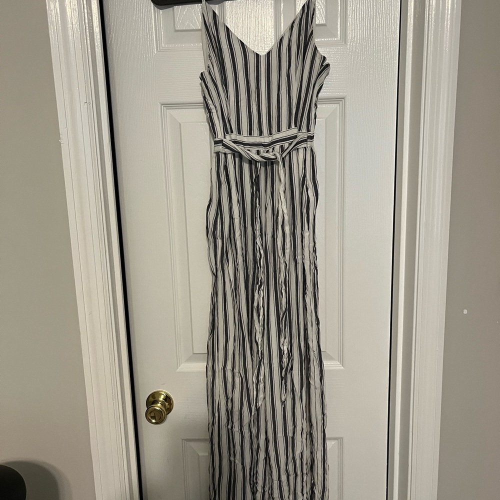 American Eagle Outfitters Black and White Tie Front Jumpsuit